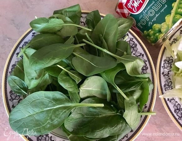Подготовим зелень. Щедрая горсть шпината.