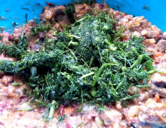 По желанию, покрошить укроп или др. зелень.