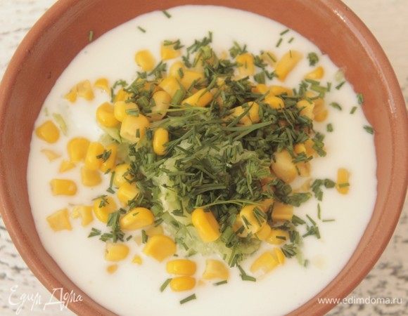 После свежую зелень укропа.