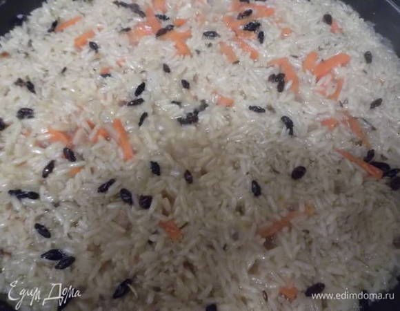 Вода с поверхности вся впиталась, и самое время для чеснока.