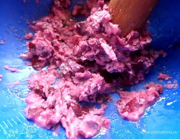 Растолочь в пюре любым способом.