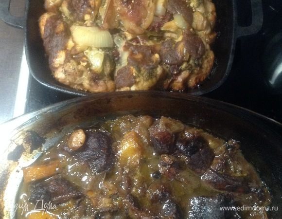 Если еще и поспела «Телятина по-екатеринбургундски», то на разных любителей застолье будет. Хотя в свинине-чугунине какая-то вселенская простота есть. Чем и подкупает:)