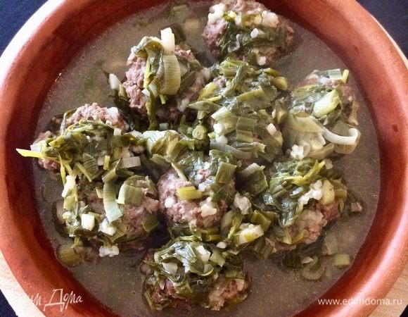 Накрываем крышкой, ставим на средний огонь, доводим до кипения, а затем уменьшаем огонь и варим 35–45 минут до готовности не перемешивая! Можно просто слегка встряхивать кастрюлю.