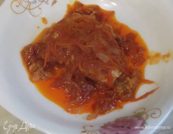 Подавайте как самостоятельное блюдо или с гарниром. Рыба хороша на следующий день, когда пропитается маринадом. Приятного аппетита!