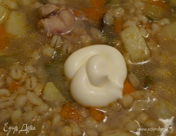 Когда мультиварка подаст знак окончания варки, не спешите выключать ее из розетки, оставьте минут на 10. Затем дайте немного постоять отключенной, чтобы была возможность крышку открыть и при этом не ошпариться паром.