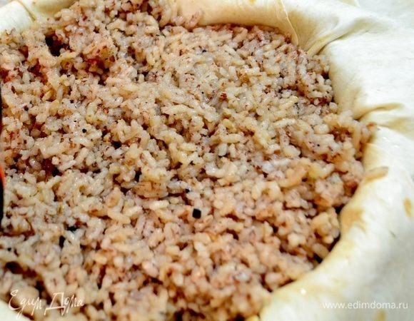 Далее наполняем готовым рисом.