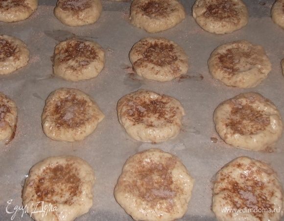 По желанию сверху посыпать.