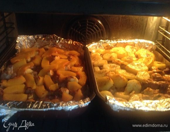 Ну, и в таком вот открытом уже виде обратно в духовку, только температуру на 170–180°C. И так еще минут 40–60, по настроению.