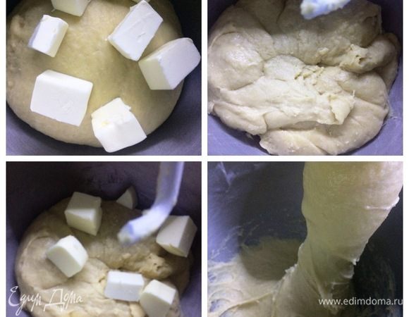 Вводим в тесто по 60 г масла и хорошо вымешиваем. Следующие 60 г вводим только после того, как предыдущая порция масла полностью впиталась в тесто.