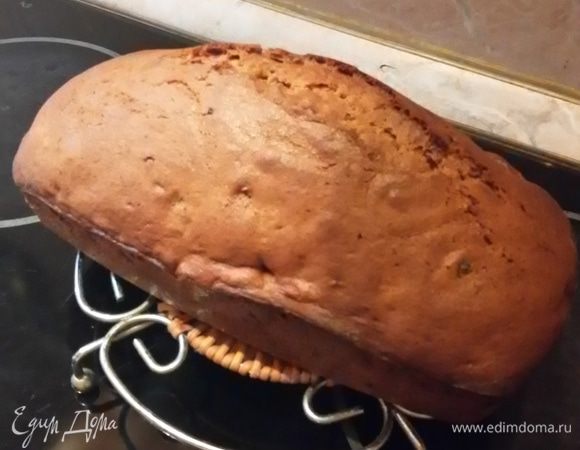 Готовому кексу дать остыть и украсим на свой вкус.