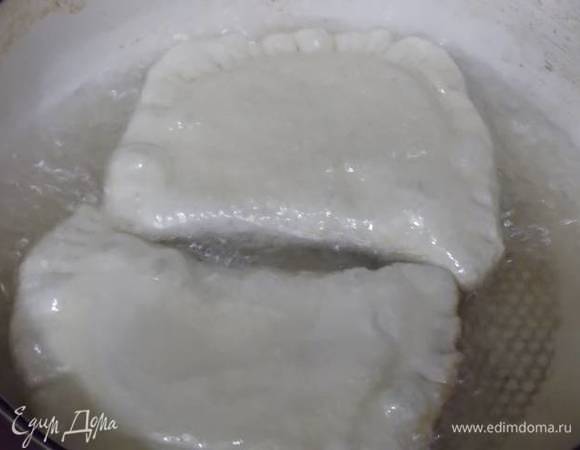 Выкладываем в раскаленное растительное масло.