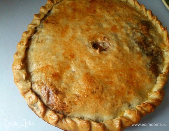 Пирог с картофелем и орехами.