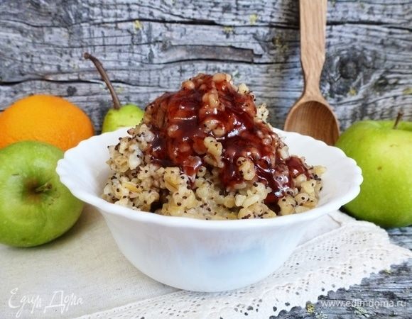 При подаче на стол, полить любимым вареньем. Приятного аппетита!