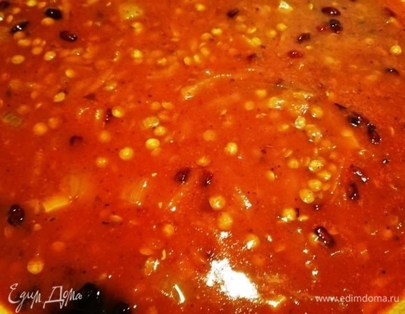 Чечевица за это время хорошо увеличилась в размере.