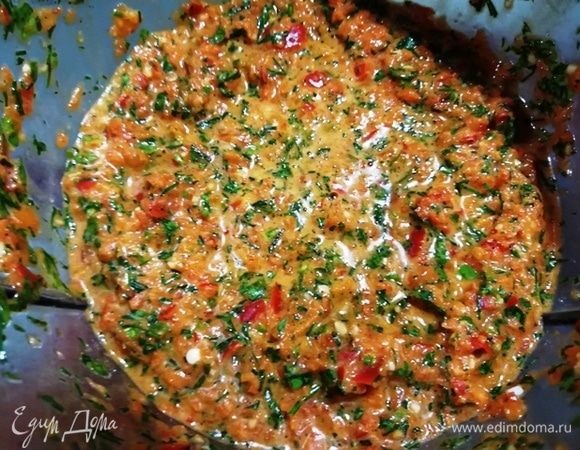 Соус готов. Достаем кексы из опят из духовки.