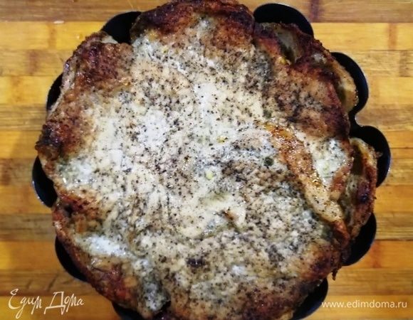 Наша мясная корона с нутом готова!