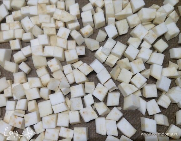 Вгляделись, слова заветные прошептали.