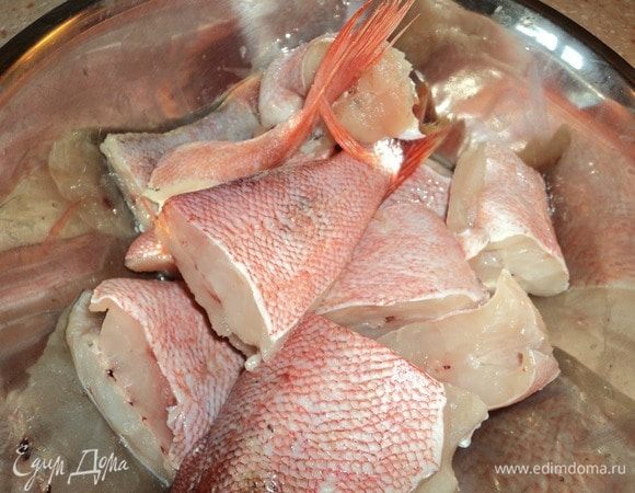 Помыли, почистили, нарезали. Не мелко и не крупно.