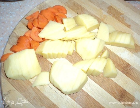 Морковь и картошку добавили.