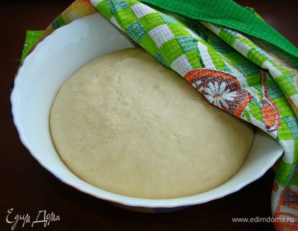 Тем временем тесто подошло.