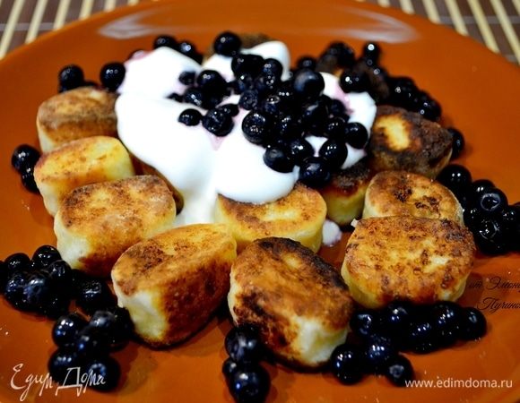 Вкуснятина! Добавьте сметану и ягоды! Приятного аппетита!