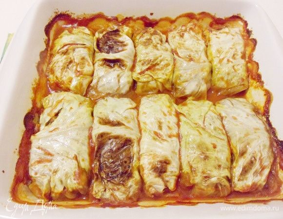 Отправляем в разогретую до 200°C духовку на полчаса, запекаем до золотистого цвета.