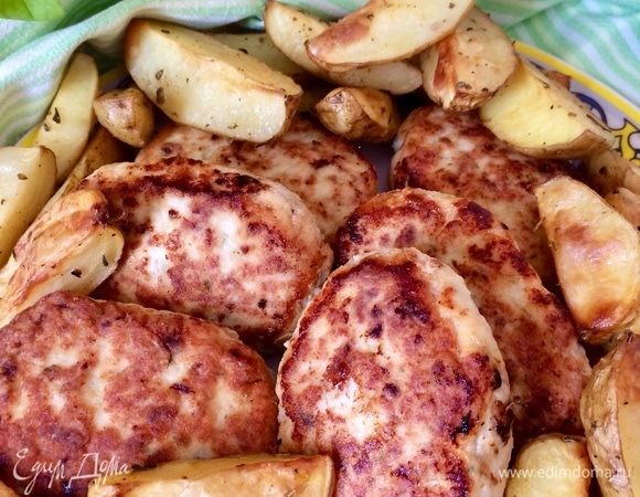 Вкусные домашние котлетки готовы! Приятного аппетита!