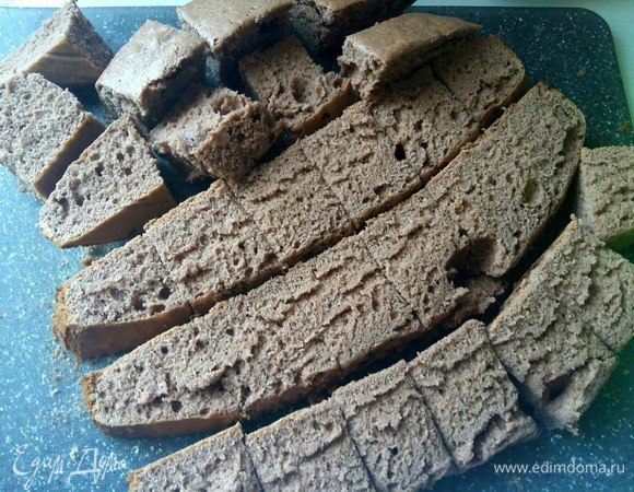 Нарезать на куски. Так быстрее остынет.