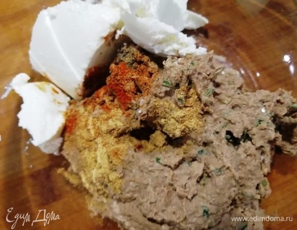 Добавим сухие специи.