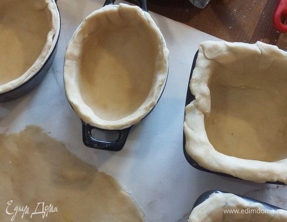 Приготовить начинку.