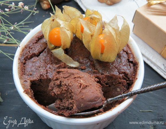 Вот так выглядит порционный брауни, вкус и текстура невероятные, угадать в ингредиентах фасоль просто невозможно.