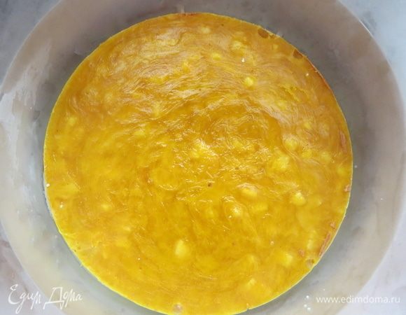 Компоте должно быть сверху.