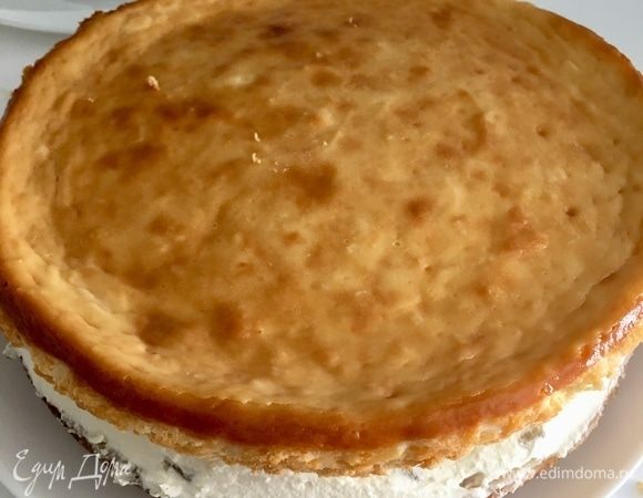 Следующий слой — кокосовый чизкейк.