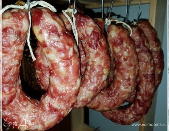 Эка лоснится.