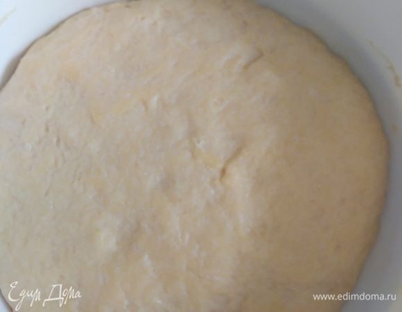 Тесто должно увеличиться в объеме вдвое.