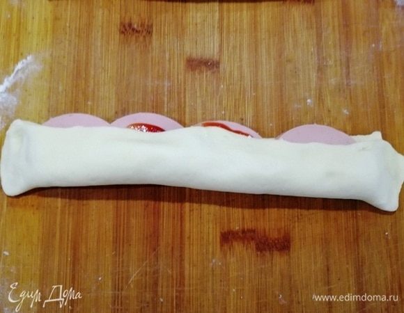 Сворачиваем вдвое.