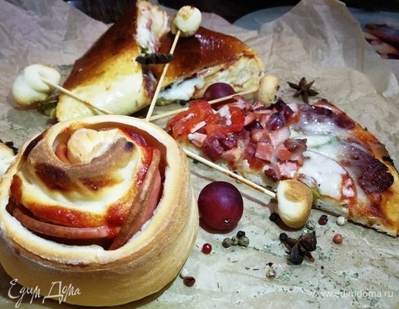 Румяные аппетитные, вкусные пиццы желают вам приятного аппетита!