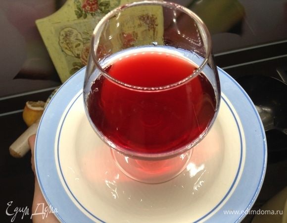 Самое время попробовать. Сказать вслух «ммм»:), а про себя — заветные слова прошептать, так сказать, «заговорить» напиток добром и светом.