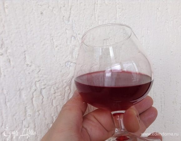 Можно на светлом фоне поразглядывать. Полюбоваться в анфас.