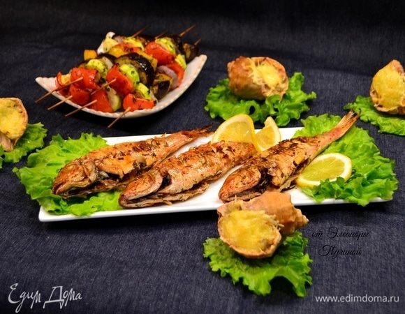 Вот так быстро и вкусно мы практически приготовили праздничный ужин. Грибы и овощи всегда хорошо подходят и дополняют рыбные блюда. У нас получилось, что необычная по вкусу барабулька соединила воедино наш ансамбль вкусов!