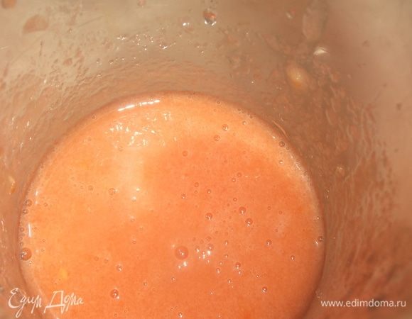 Помидоры пробить блендером.