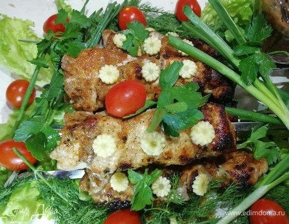 Румяный, красивый сочный шашлык получился почти как настоящий.