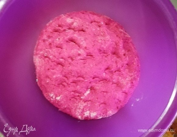 Оставляем тесто подниматься на 30–40 минут.