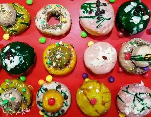 Пышные ароматные пончики можно подавать к столу.