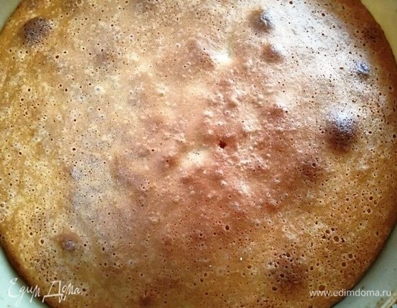 Выпекаем шарлотку в течение 40–50 минут при 170–180⁰С. Ориентируйтесь на свою духовку.