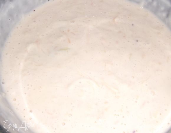 Перемешать. Дать постоять минут 15.