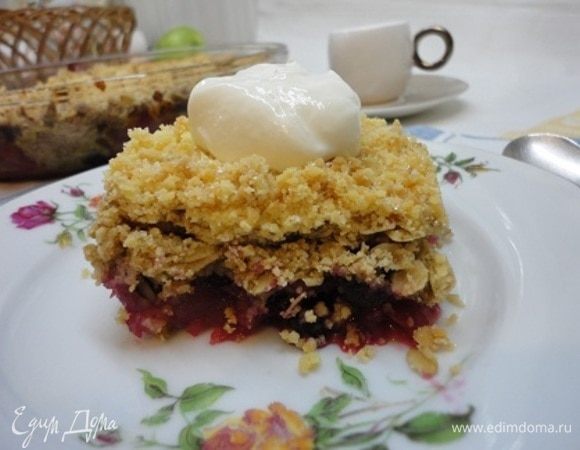 Подаем со сметаной или мороженым. Одинаково вкусно!