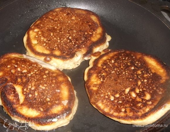 Жарить на тихом огне с двух сторон.