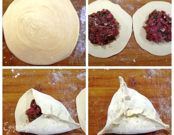 Берем заготовку, придавливаем ее ладошкой и раскатываем от центра к краям. Середина должна быть немного толще краев. В центр каждой лепешки кладем щедрую порцию начинки (около 1 ст. л.), формируем треугольник.