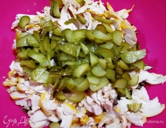 Огурчики маринованные.